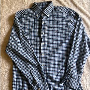 Vineyard Vines men’s Medium shirt